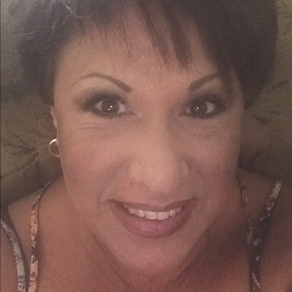 Meet your Posher, Janine